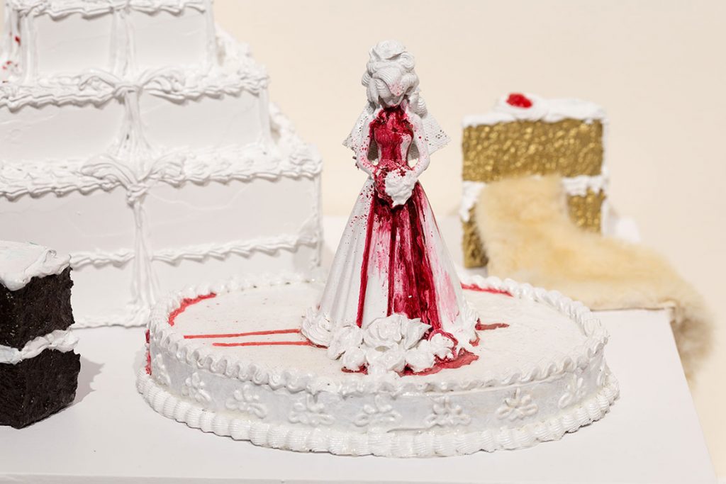 Céline B. Laterreur - C'est du gâteau / A piece of cake